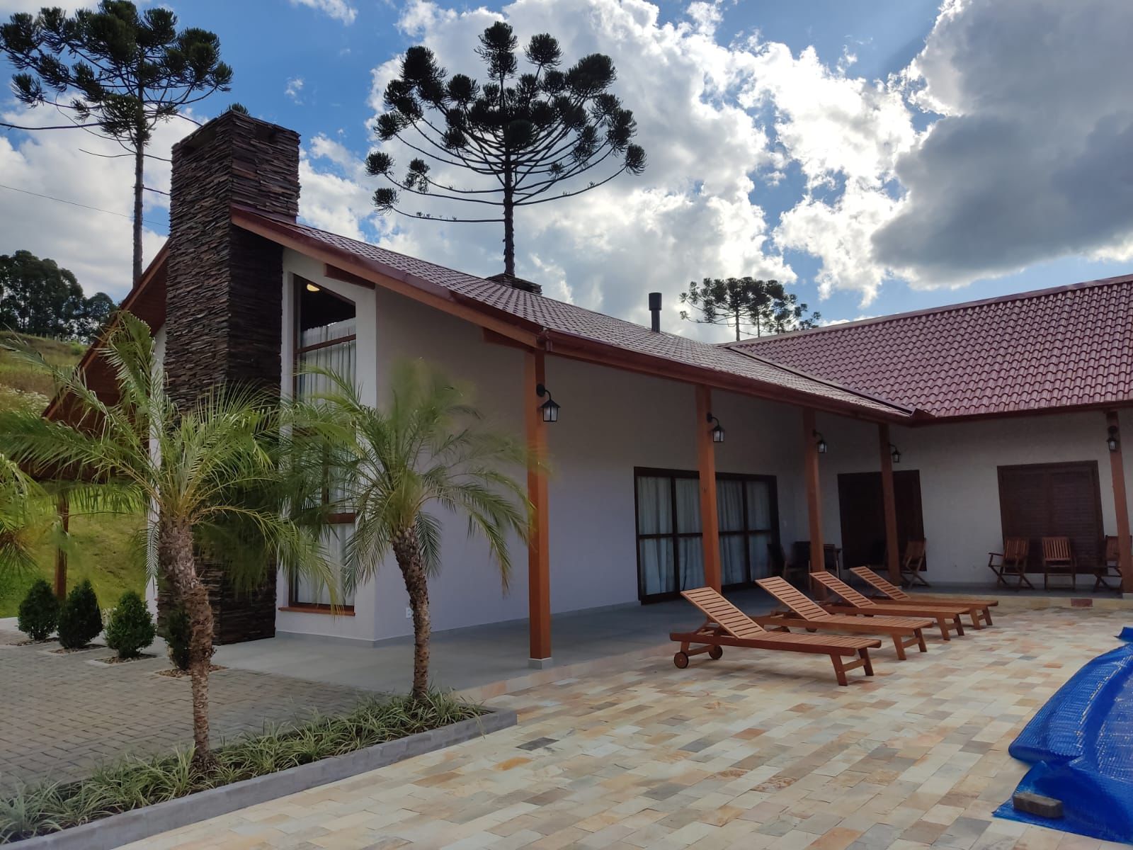 Casa no haras: Varanda e área externa
